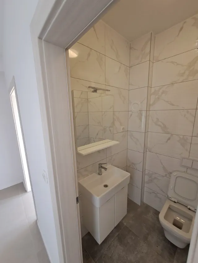 Zagreb, Sesvete - Poslovni stambeni prostor novogradnja 171m2 najam