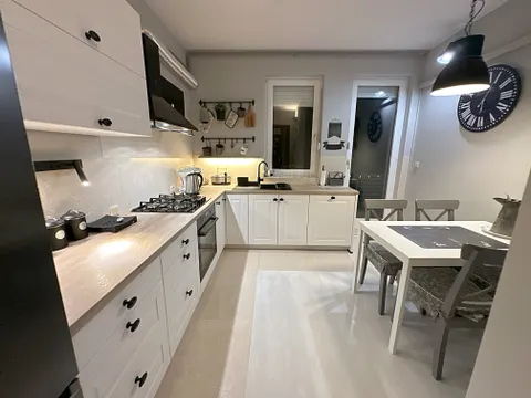 Zagreb, Kvaternikov trg - trosoban stan 127 m2 najam