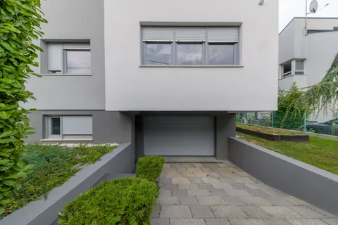 Zagreb, Lašćina – Obiteljska kuća na vrhunskoj lokaciji 395 m2