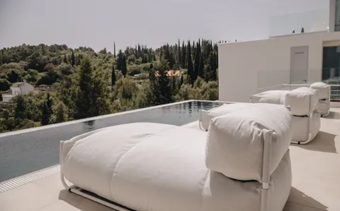 Korčula, Žrnovo - Luksuzna obiteljska vila 360 m2