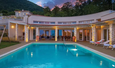 Opatija, Veprinac - Luksuzna vila na parceli od 1137 m2
