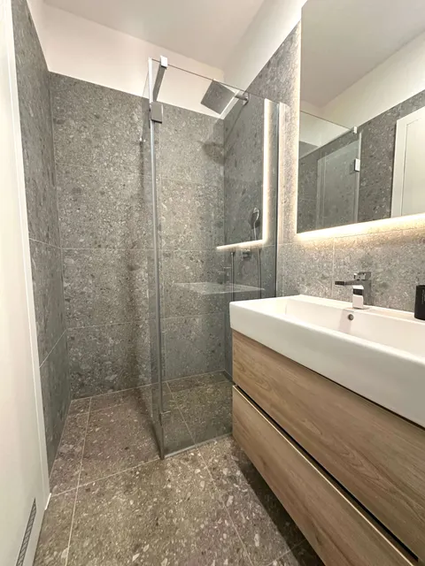 Zagreb, Maksimir - Moderan trosoban stan 89 m2, najam PRVO USELJENJE