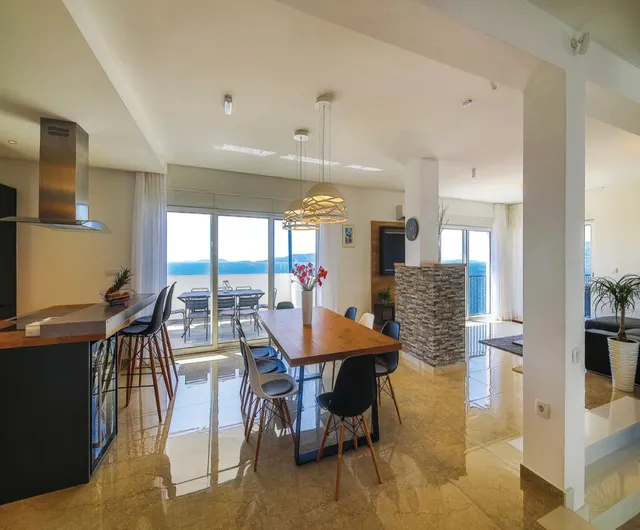 Trogir, Čiovo – Prekrasna vila s pogledom na more