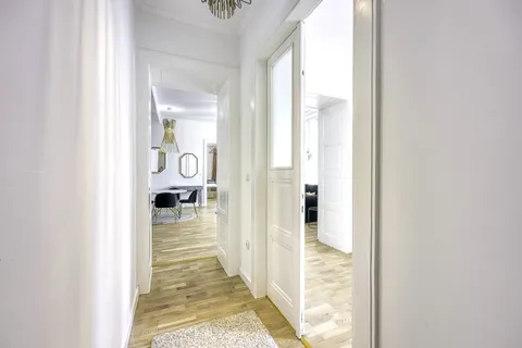 Crikvenica, Centar - Moderan trosoban stan na vrhunskoj lokaciji 110 m2