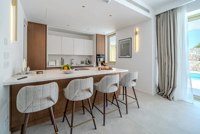 Brač, Sutivan - Predivna vila u blizini mora 274m2