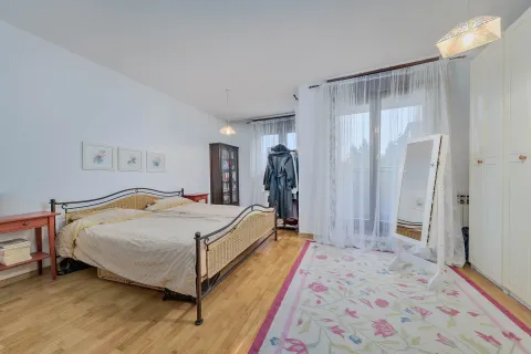 Zagreb, Dugave - Obiteljska kuća NKP 256 m2 na četiri etaže