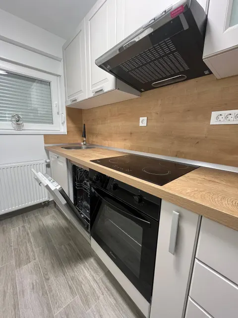Zagreb, Maksimir - dvosoban stan s parkirnim mjestom 55 m2 najam