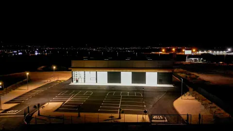 Trogir, Plano - Trgovačko-prodajno skladište 1600 m2