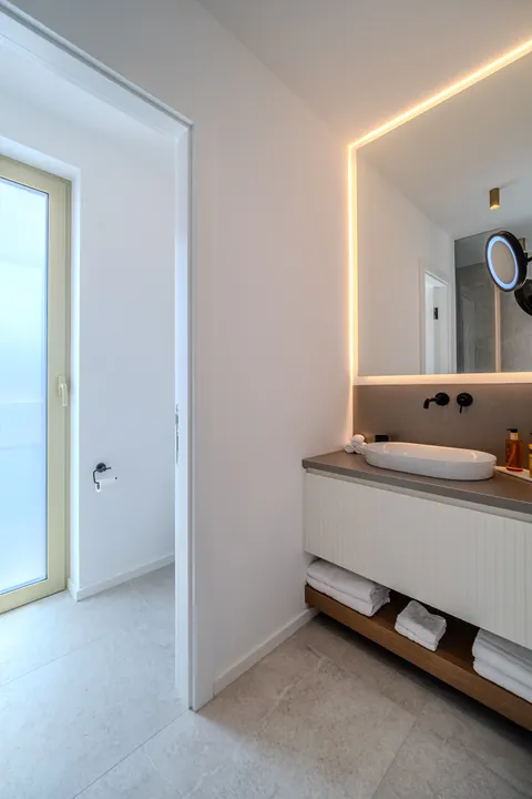 Brač, Sutivan - Predivna vila u blizini mora, 274m2