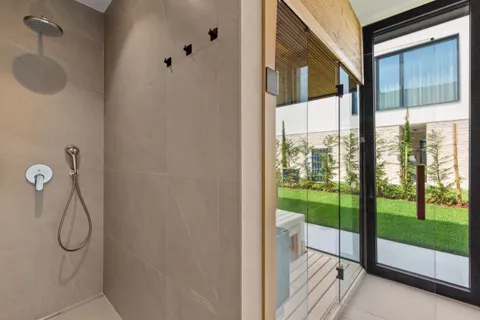 Istra, Poreč – Dizajnerska vila s pogledom na more 310 m2