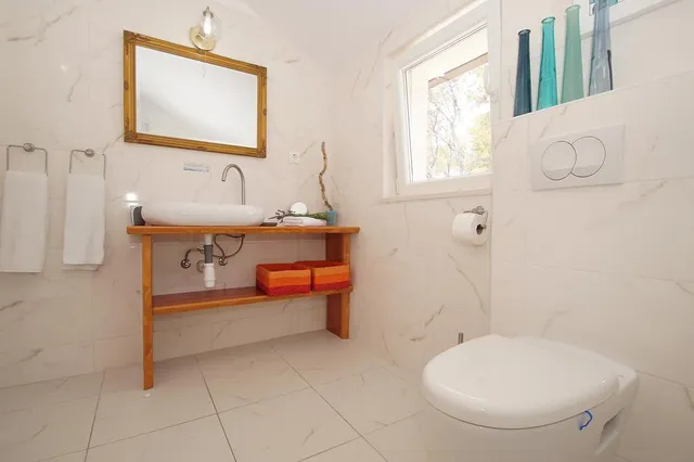 Otok Korčula - Prekrasna zapanjujuća vila uz more 312 m2