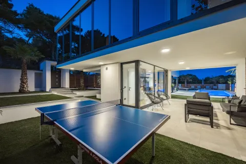 Istra, Medulin - Prekrasna moderna vila 220 m2