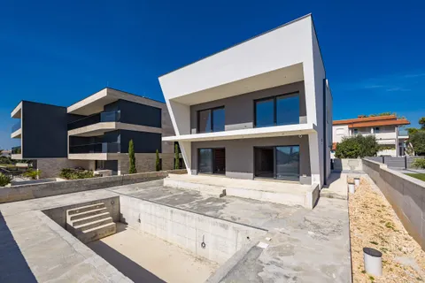 Istra, Medulin - Moderna vila 300 m2