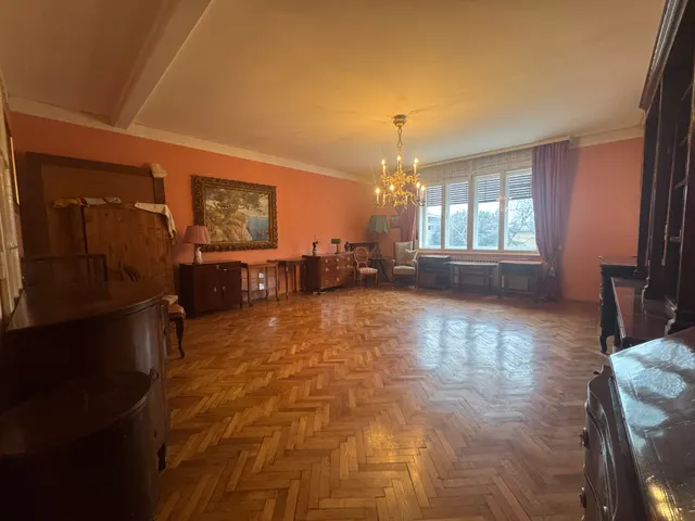 Zagreb, Šalata - Trosoban stan 100 m2 na odličnoj lokaciji