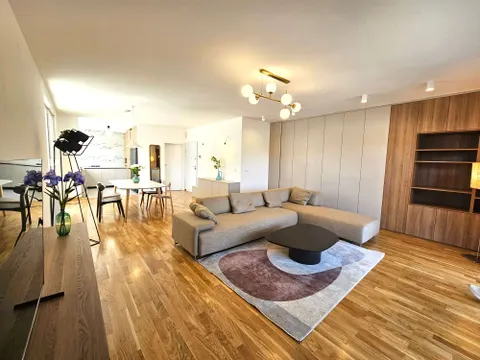 Zagreb, Pantovčak - Luksuzan četverosoban stan s terasom 166 m2 + garaža , prvi najam