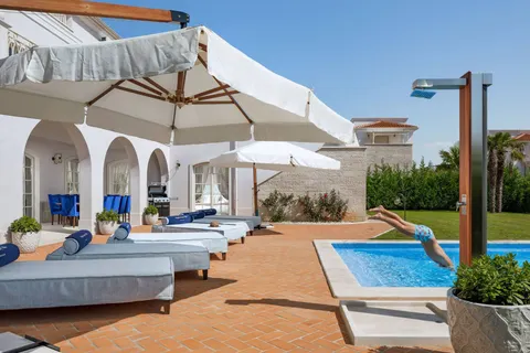 Istra, Vabriga - Raskošna i elegantna vila 511 m2