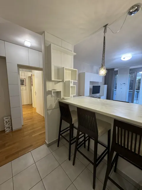 Zagreb, Vrbani - trosoban stan 58 m2 najam