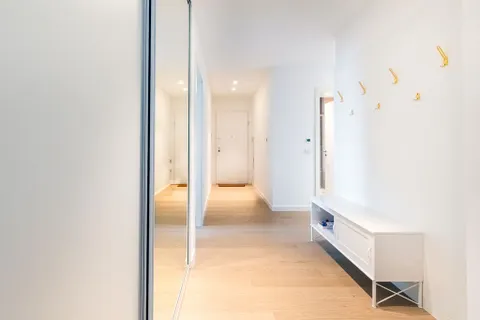 Zagreb, VMD Heinzleova – Četverosoban penthouse 128 m² s loggiom
