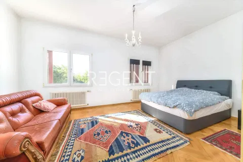 Zagreb, Šestine - Obiteljska vila okružena zelenilom 550 m2