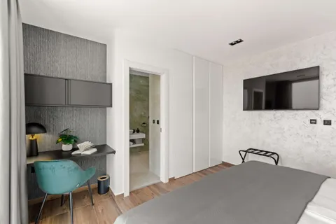 Istra, Poreč – Dizajnerska vila s pogledom na more 310 m2