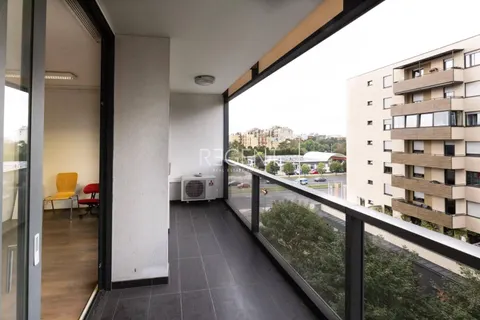 Zagreb, Špansko, Nova Galerija - Moderan trosobni stan novogradnja