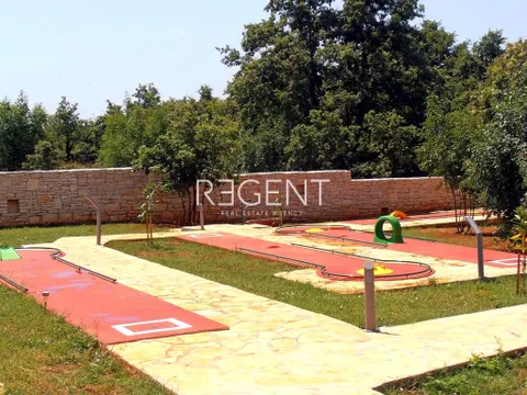 Istra, Pula – Prekrasan obiteljski dom 294 m2