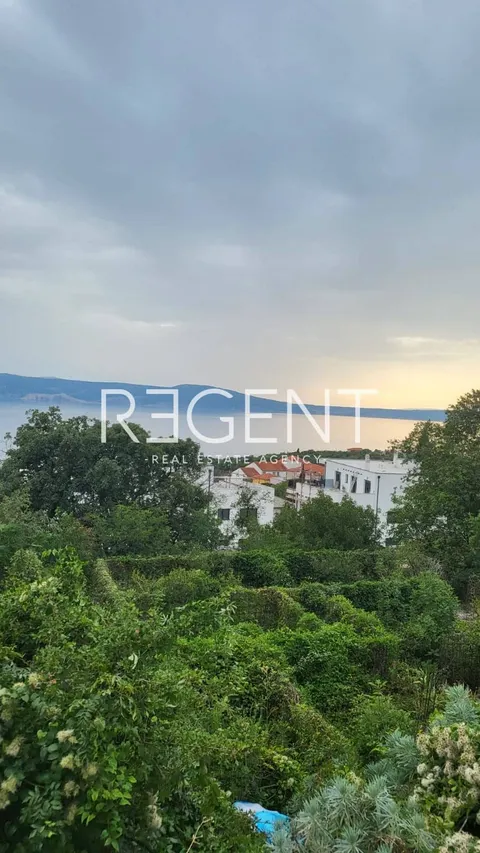 Novi Vinodolski - Građevinsko zemljište 800 m2