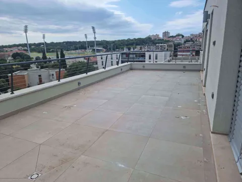 Istra, Pula - Luksuzni Penthouse od 240 m2 u novogradnji