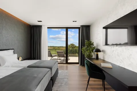 Istra, Poreč – Dizajnerska vila s pogledom na more 310 m2