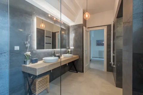 Zagreb, Draškovićeva- Luksuzan šesterosoban penthouse 218m2