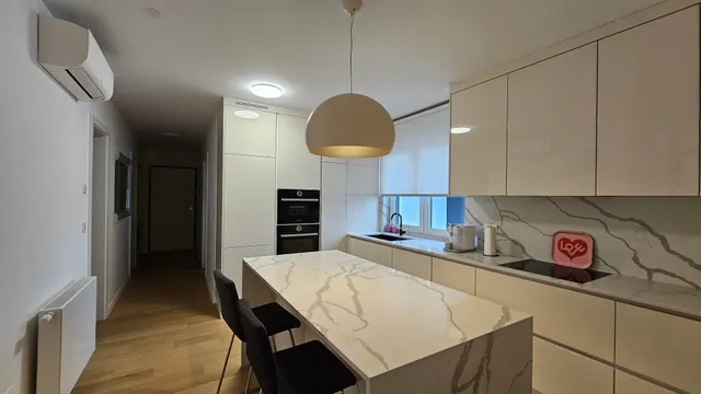 Zagreb, Trešnjevka - moderan trosoban penthouse s garažnim mjestom 92 m2 novogradnja