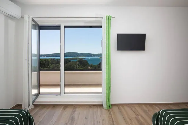 Istra, Medulin - Prekrasna villa s wellnessom NKP 190 m2 nadomak mora