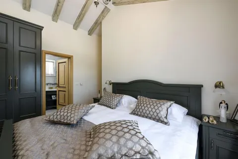 Zadar, Novigrad – Rustikalna vila sa teniskim terenom