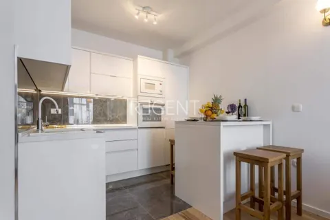 Split, Žnjan - Luksuzan dvosoban penthouse 70 m2 sa terasom