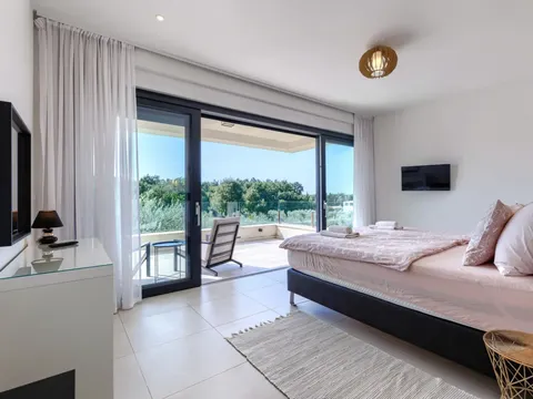 Istra, Novigrad - Atraktivna vila s bazenom 250 m2