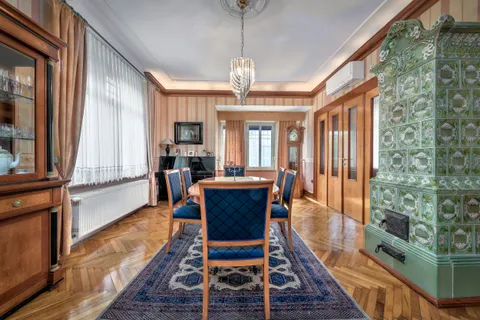 Zagreb, Šalata – Luksuzna obiteljska vila 325 m2