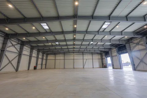Trogir, Plano - Trgovačko-prodajno skladište 1600 m2