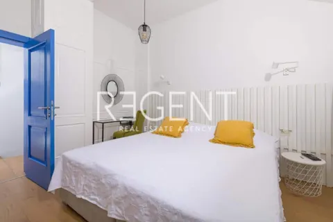 Hvar- kamena vila unikatnog dizajna 250m2