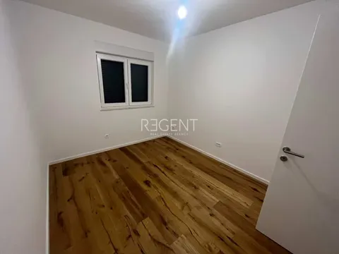 Zadar, Sukošan - Luksuzan trosoban stan 110 m2 novogradnja