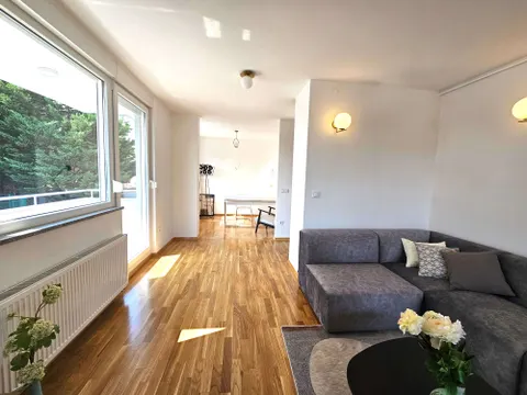 Zagreb, Pantovčak - Četverosoban stan s terasom + garaža 118 m2, Prvi najam