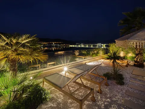 Trogir - Moderna villa sa pogledom na more 341 m2