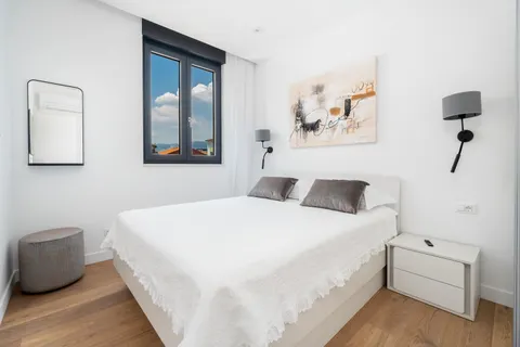 Split, Kaštel Lukšić - Moderan dvosoban stan 80 m2 DUGOROČAN NAJAM