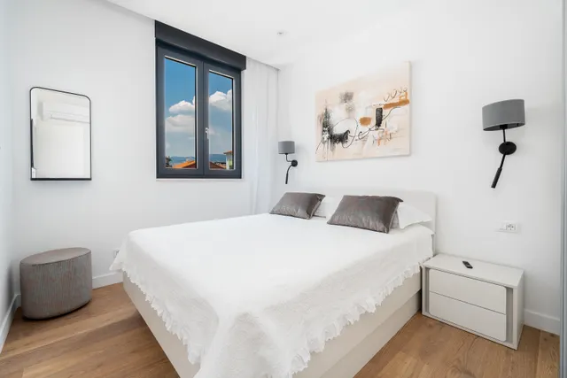 Split, Kaštel Lukšić - Moderan dvosoban stan 80 m2 DUGOROČAN NAJAM