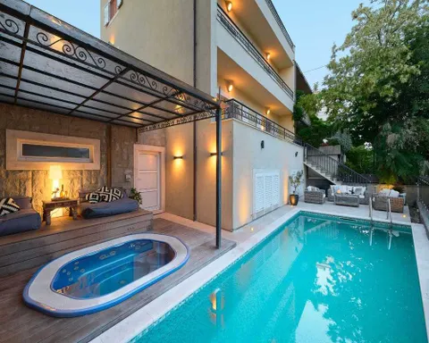 Split, Bačvice - Prekrasna vila u centru Splita
