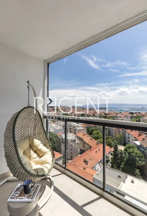 Split, Spinut - Penthouse za dugoročan najam 78 m2