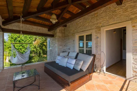 Istra, Sveti Lovreč – Luksuzna kamena vila