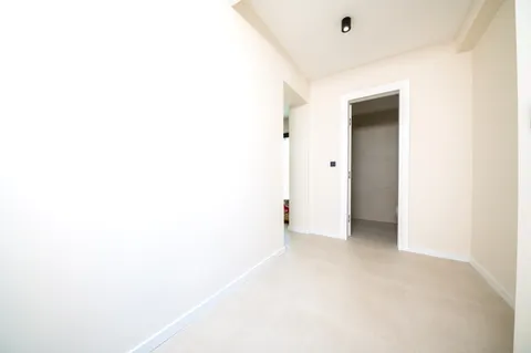 Trogir - Nova moderna vila od 300m2 s bazenom i jacuzzijem