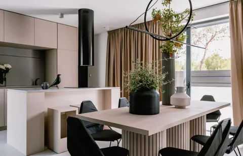 Šibenik, Vodice - Moderna vila, novogradnja 200 m2