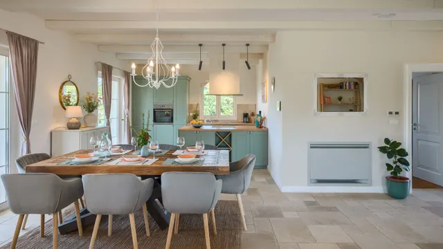 Istra, Višnjan - Luksuzna vila s bazenom i panoramskim pogledom 170 m2