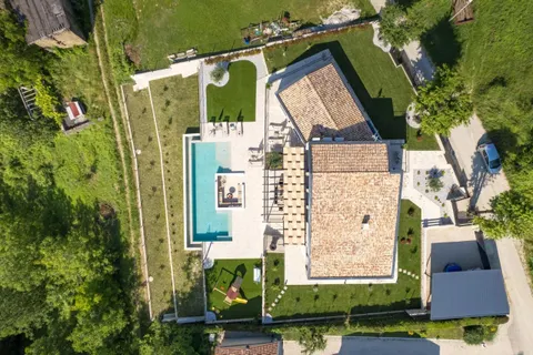 Kašćerga, Istra - Luksuzna vila u srcu Istre